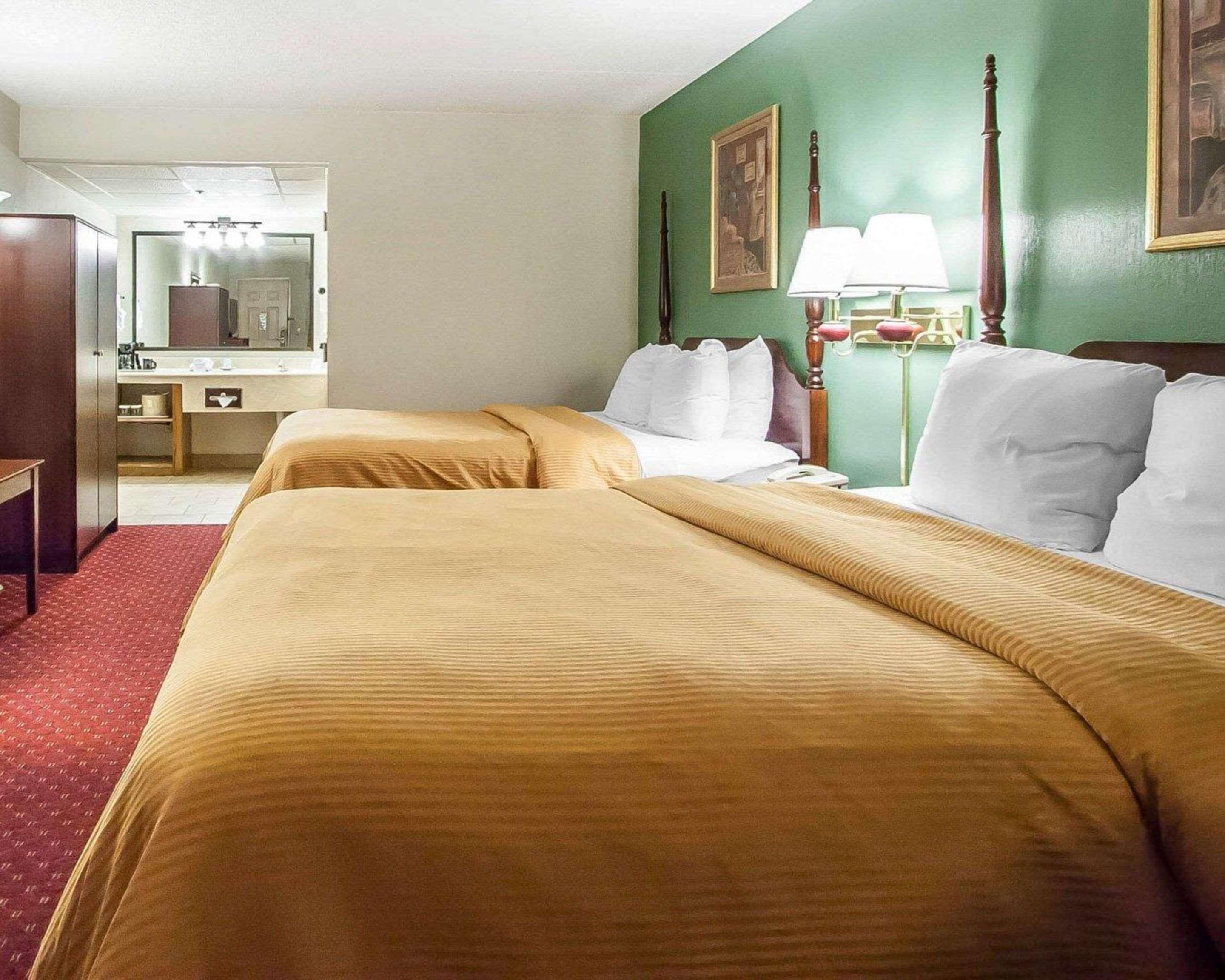 Clarion Hotel Брэнсон Экстерьер фото